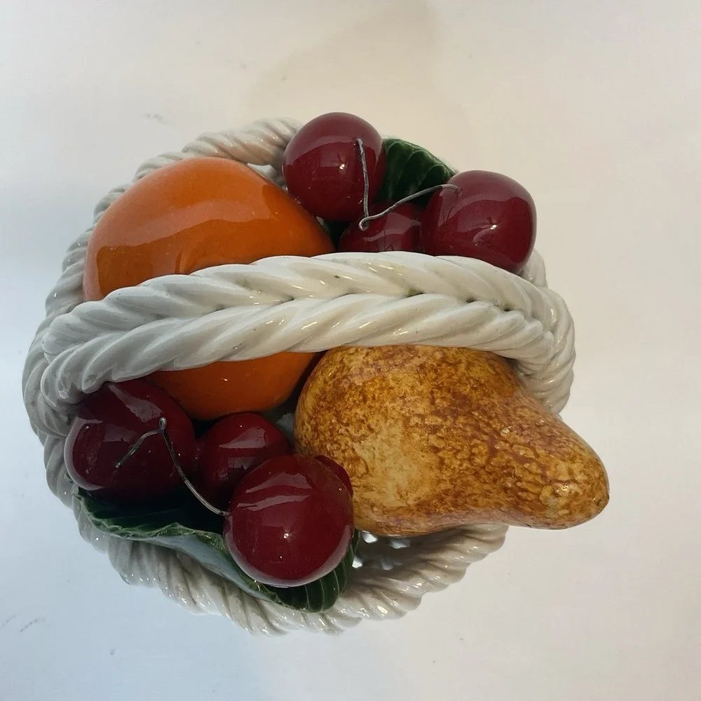 Vintage Bassano Capodimonte Style‎ Italian Italy Ceramic Fruit Basket Figurine